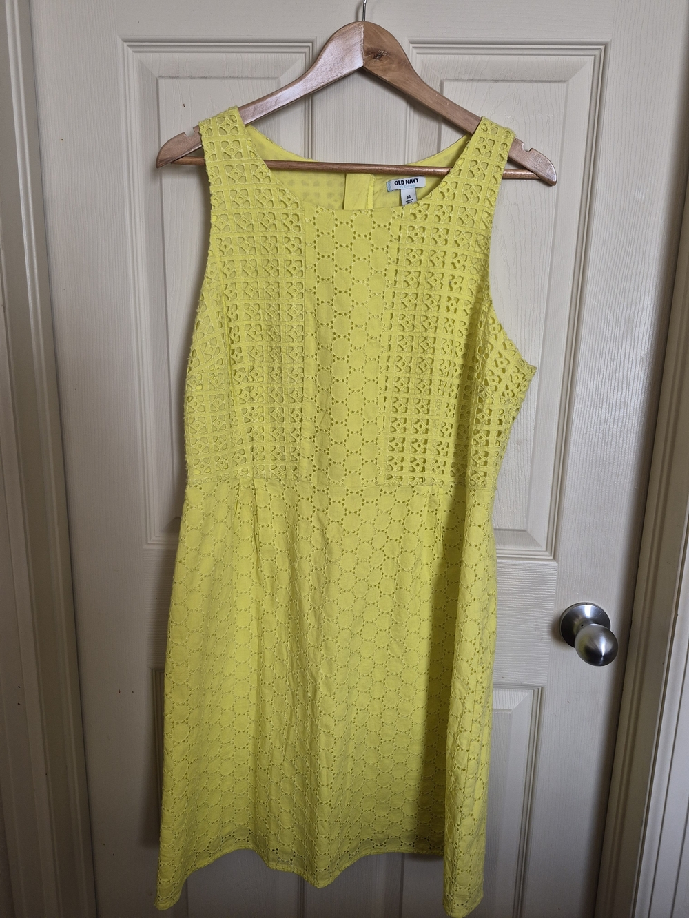 Size 14 Old Navy Yellow Eyelet Sleeveless Dress